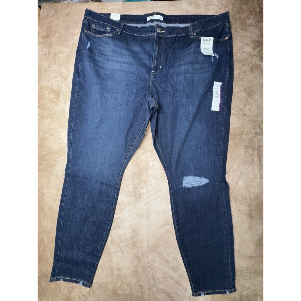 Signature By Levi Strauss Mid Rise Skinny Blue Jean Womens Size 26M  NWT Stretch